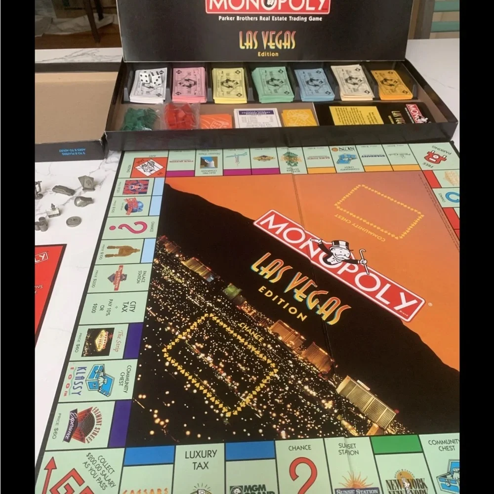 Monopoly Las Vegas Edition 1997 Complete Show Girl Pewter Tokens VTG